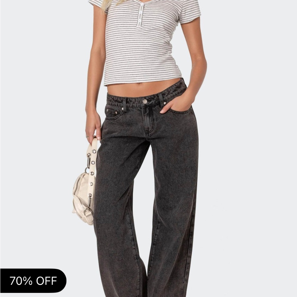 Edikted Black Petite Raelynn Washed Low Rise Jeans
